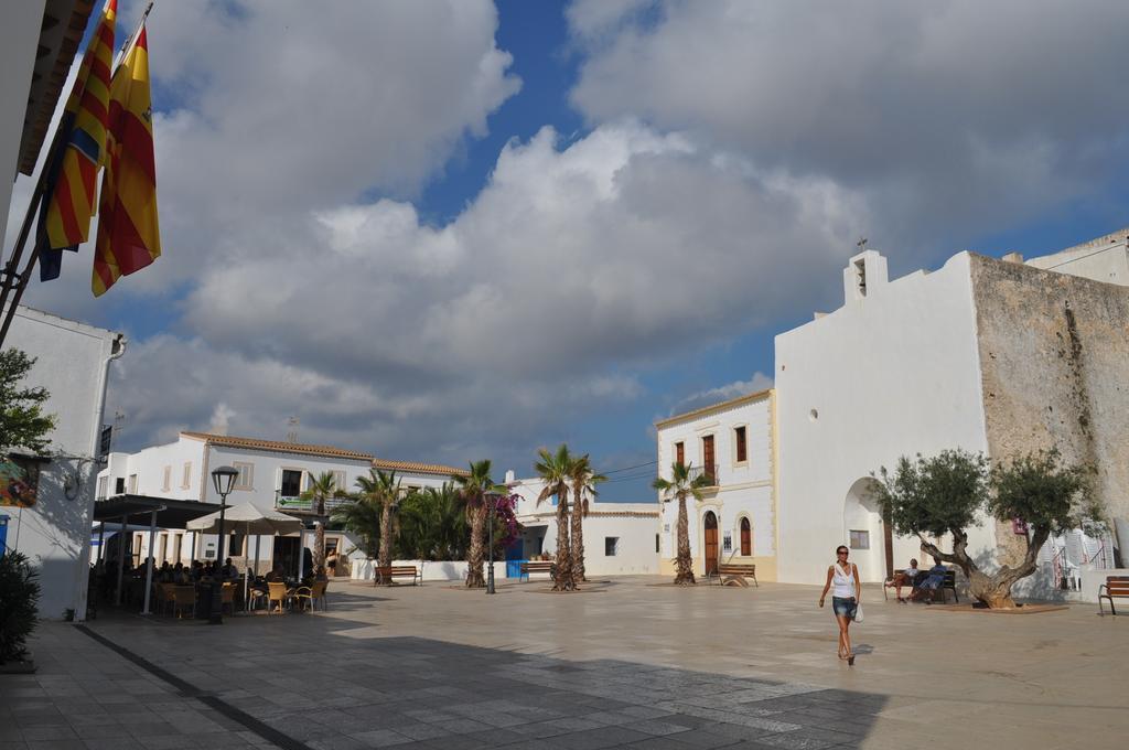 Viviendas Turisticas S'Estanyol ラ・サヴィーナ エクステリア 写真